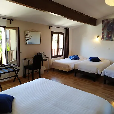Des Amandiers Hotel 3*