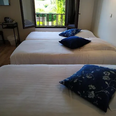 Des Amandiers Hotel