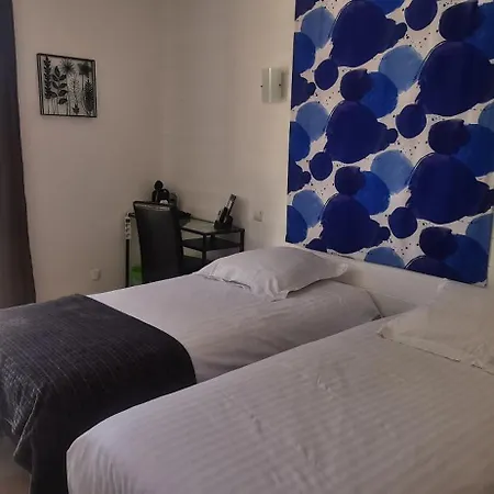 Des Amandiers Hotel Graveson