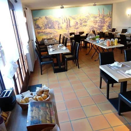 Des Amandiers Hotel Graveson
